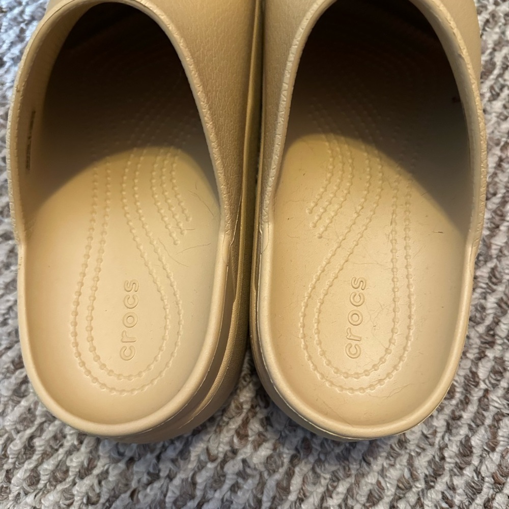 Crocs Tan Slides
